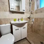 луксозен с гледка слънчев ден Apartment Vratsa